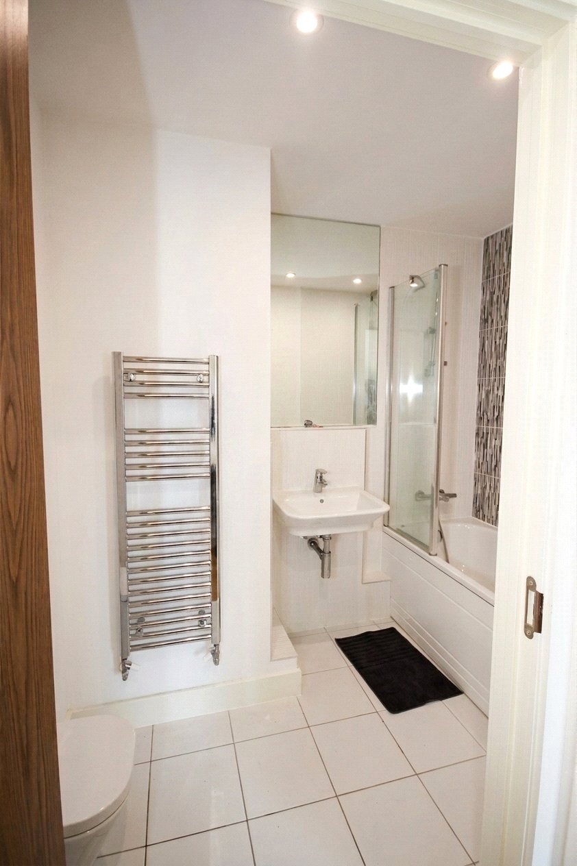 2 bedroom Flat to let in Bristol