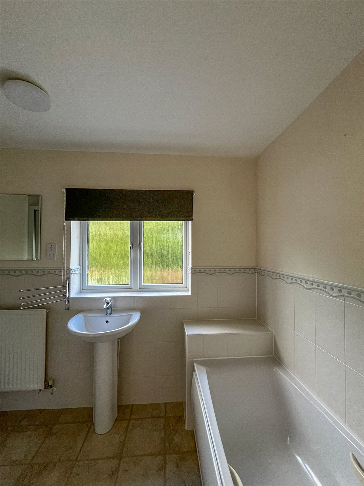 6 bedroom House to let in Bradley Stoke, Bristol