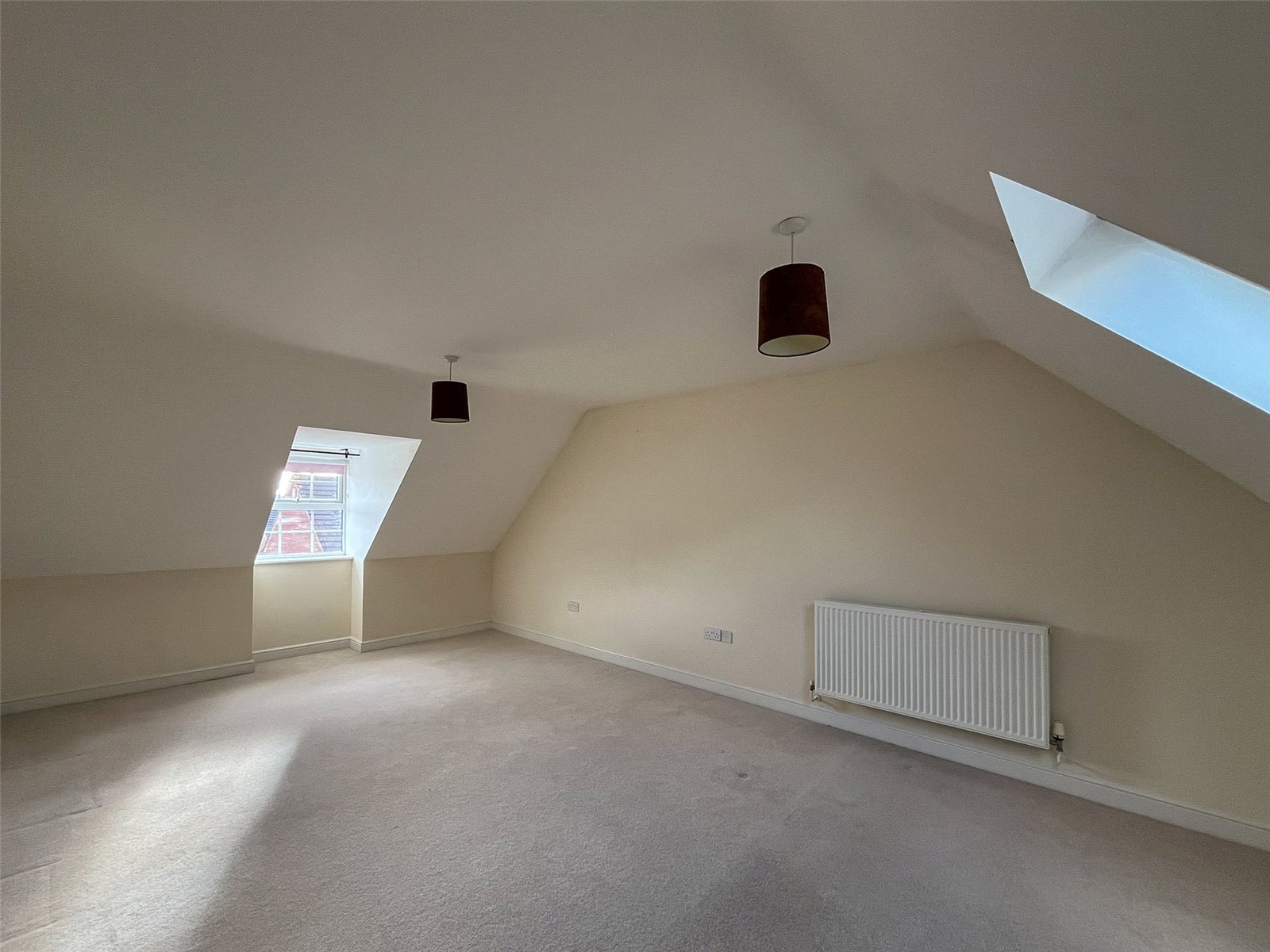 6 bedroom House to let in Bradley Stoke, Bristol