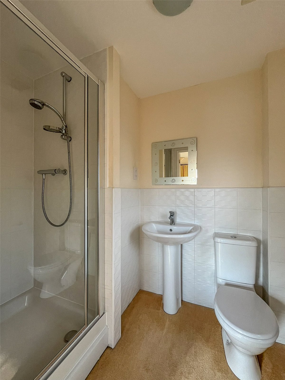 6 bedroom House to let in Bradley Stoke, Bristol
