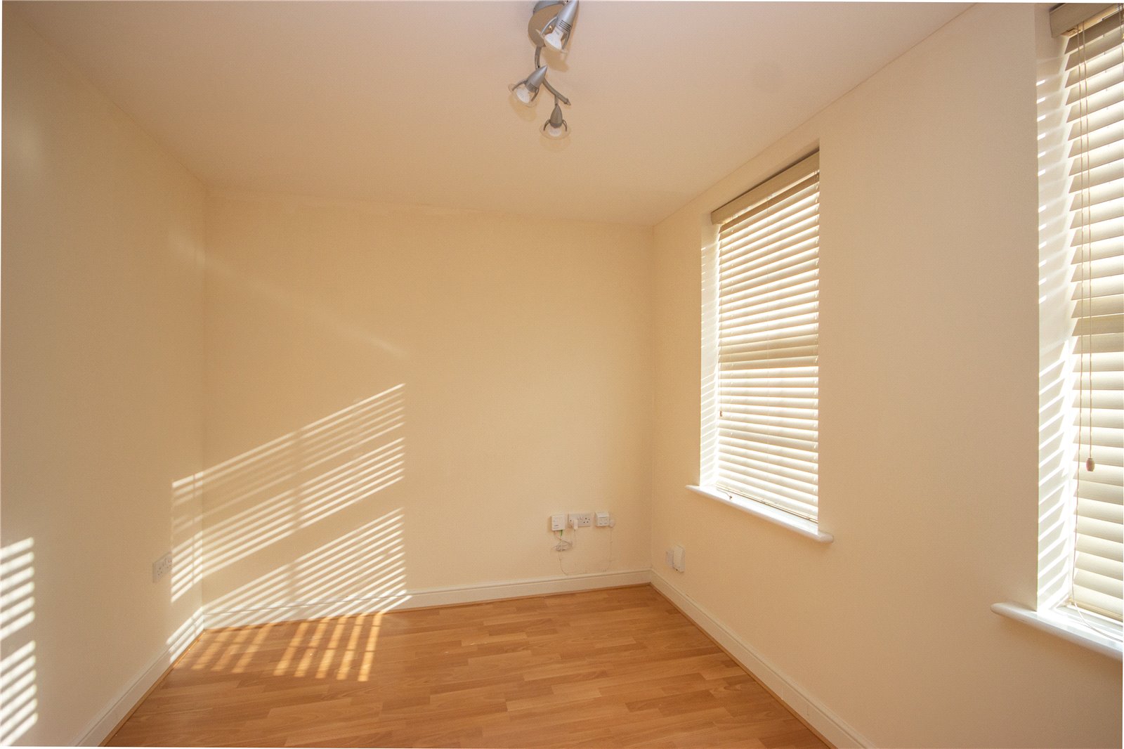 6 bedroom House to let in Bradley Stoke, Bristol
