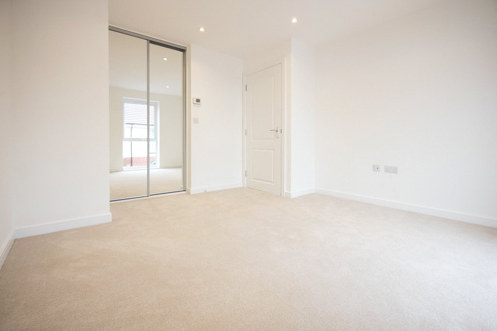 2 bedroom Flat to let in Charlton Hayes, Bristol