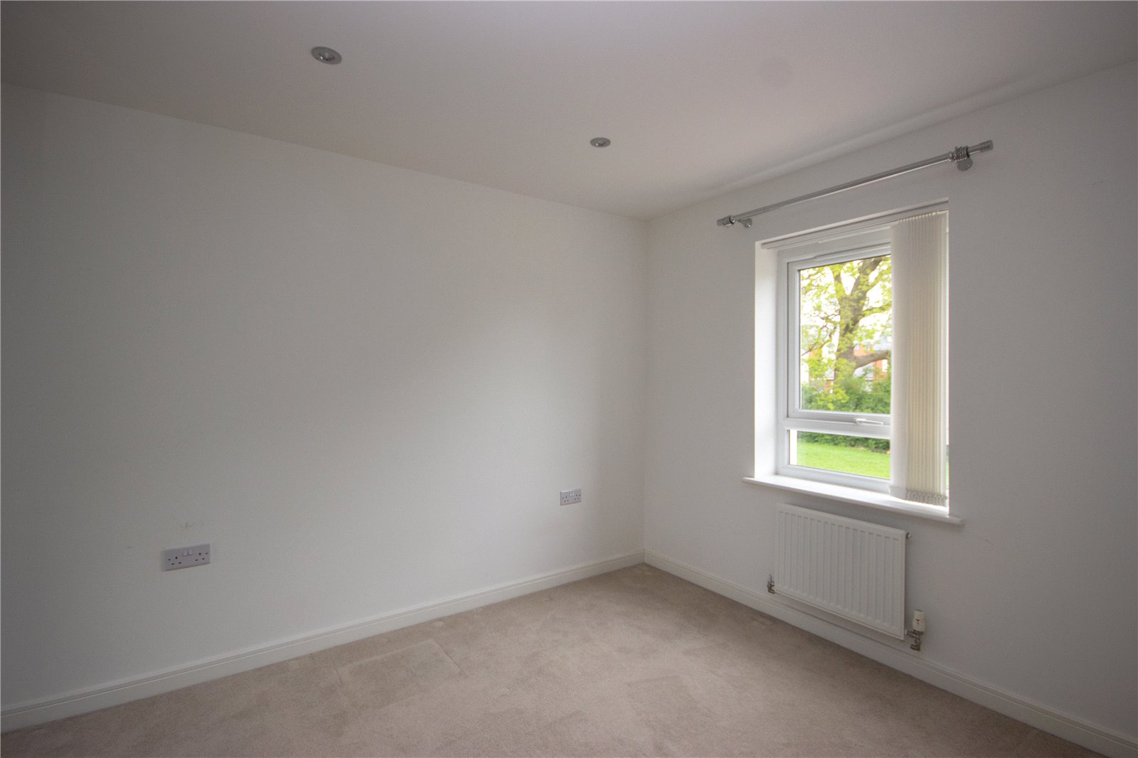 4 bedroom House to let in Lyde Green, Bristol
