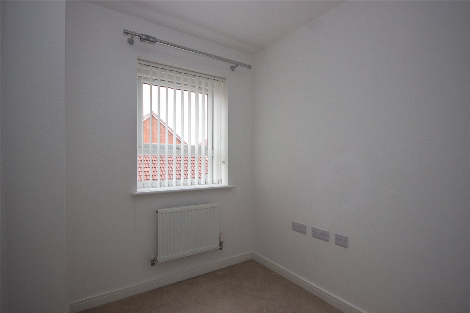 4 bedroom House to let in Lyde Green, Bristol