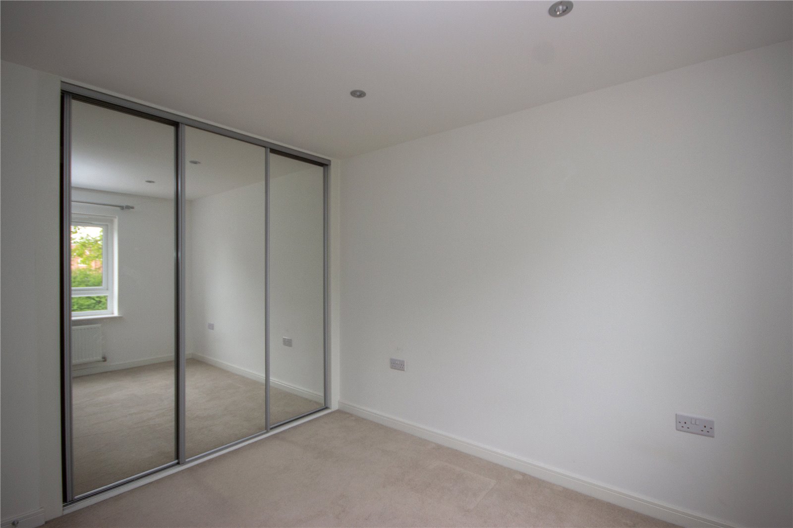 4 bedroom House to let in Lyde Green, Bristol