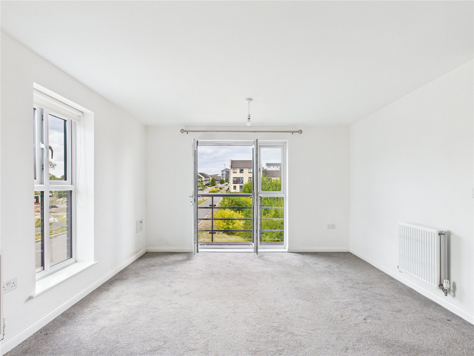2 bedroom Flat to let in Patchway, Bristol, South Gloucestershire