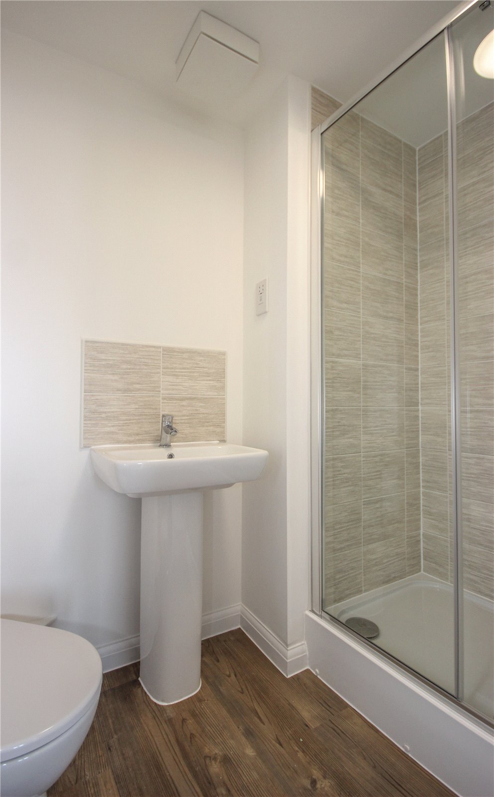 2 bedroom Flat to let in Patchway, Bristol, South Gloucestershire