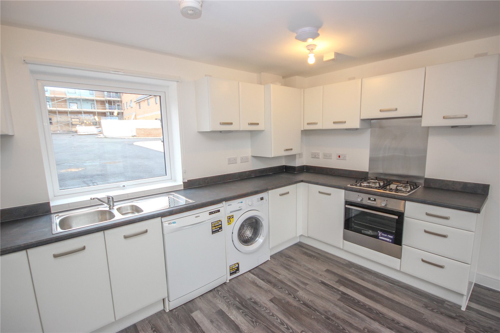 2 bedroom Flat to let in Lyde Green, Bristol, South Gloucestershire