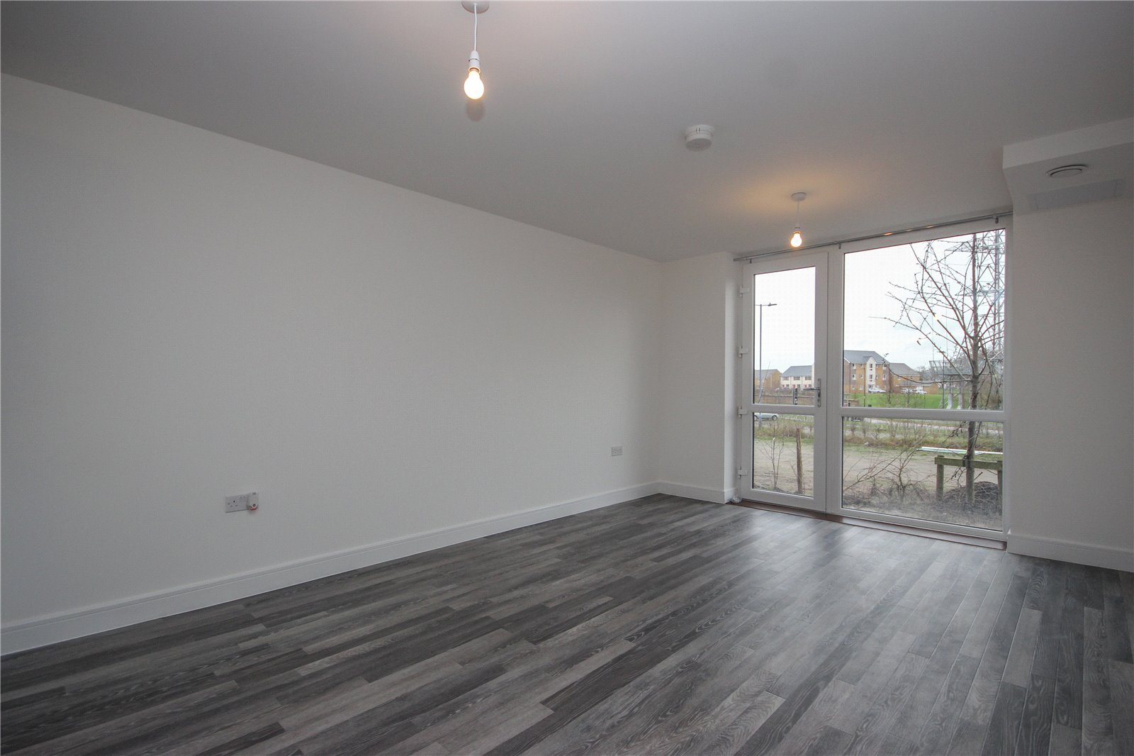 2 bedroom Flat to let in Lyde Green, Bristol, South Gloucestershire