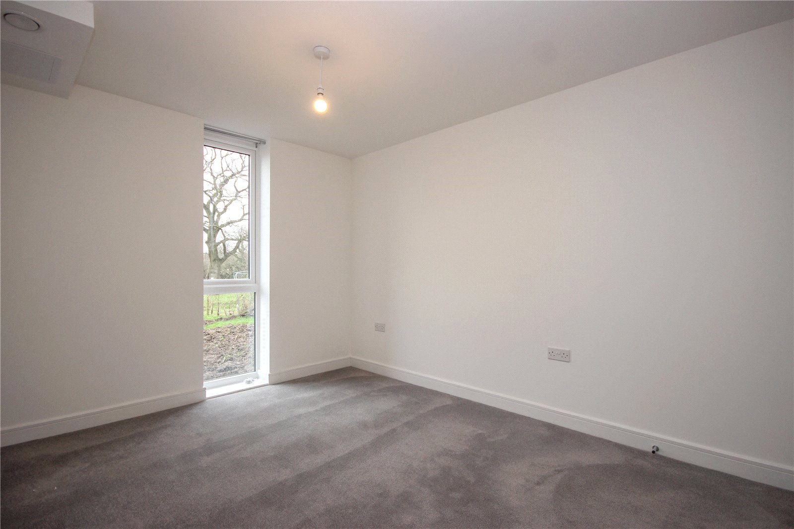 2 bedroom Flat to let in Lyde Green, Bristol, South Gloucestershire