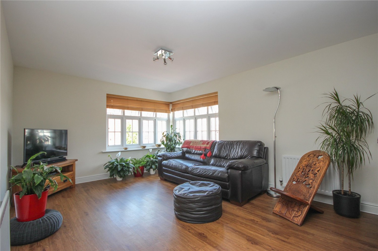 Cheswick Village, Bristol