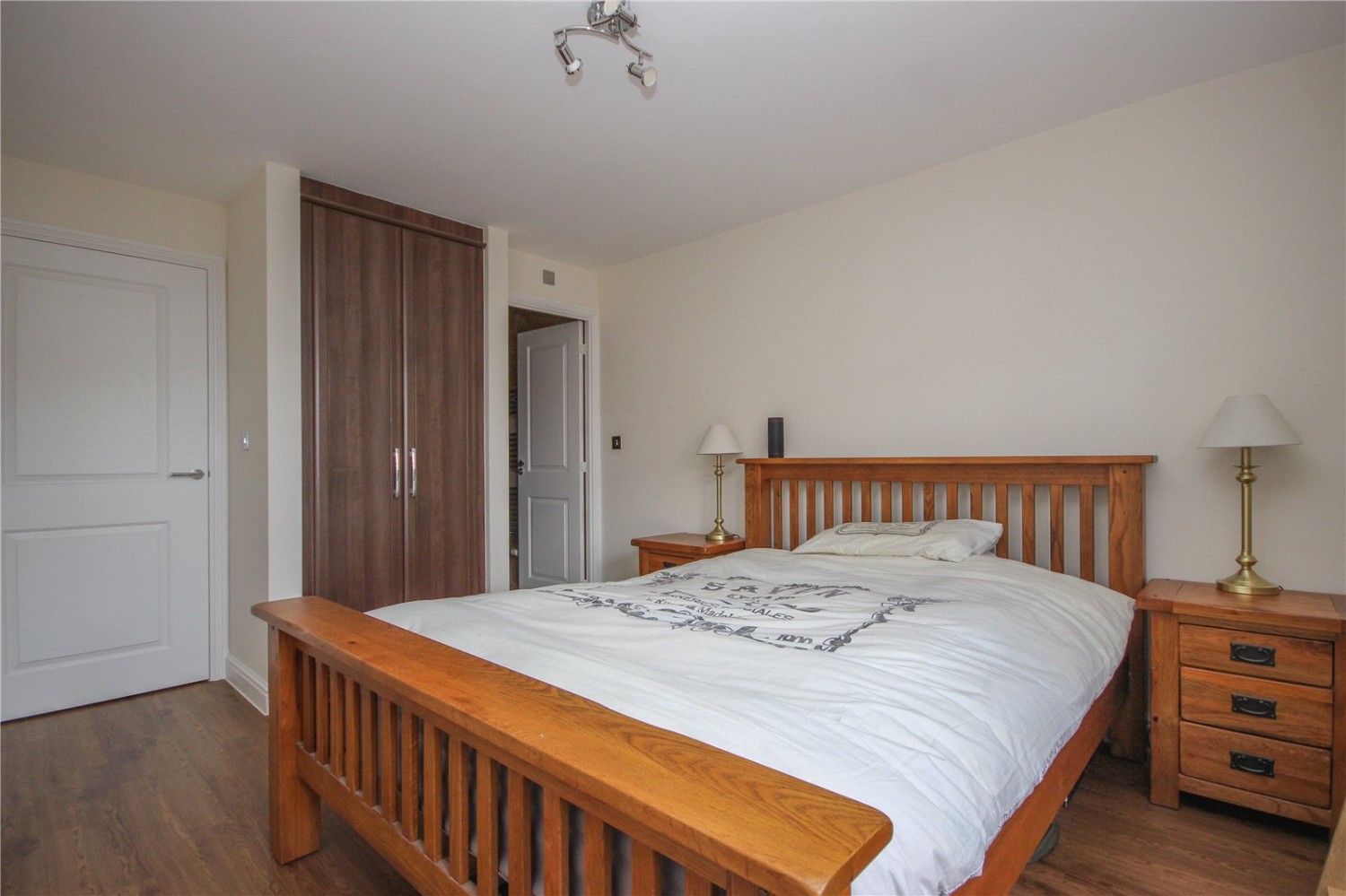 Cheswick Village, Bristol