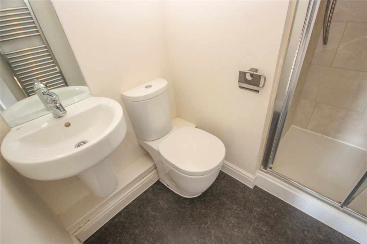 Cheswick Village, Bristol