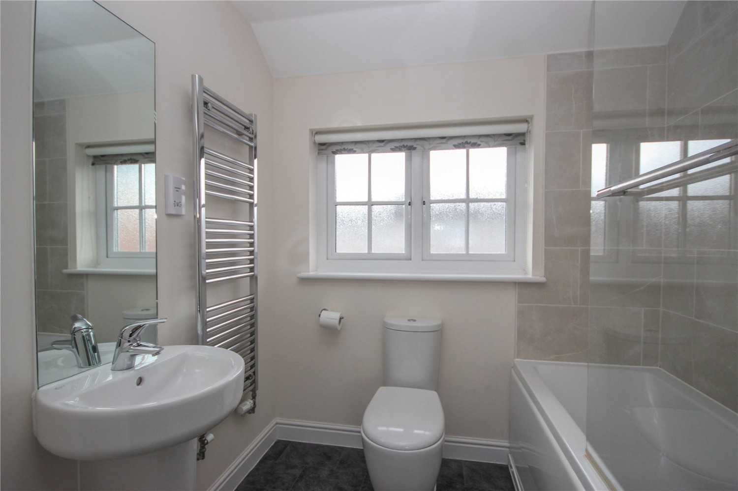 Cheswick Village, Bristol