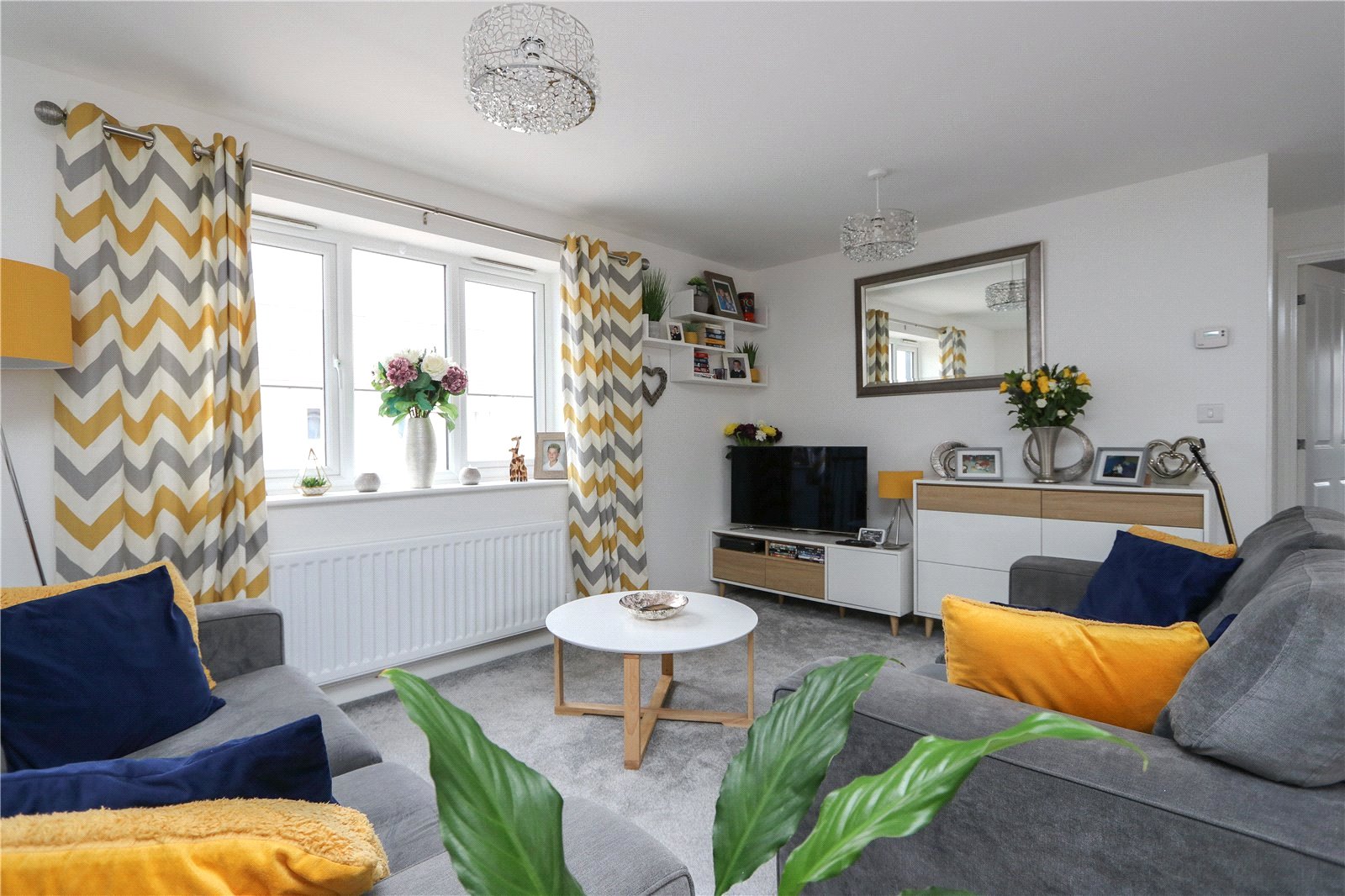2 bedroom Flat to let in Patchway, Bristol, South Gloucestershire