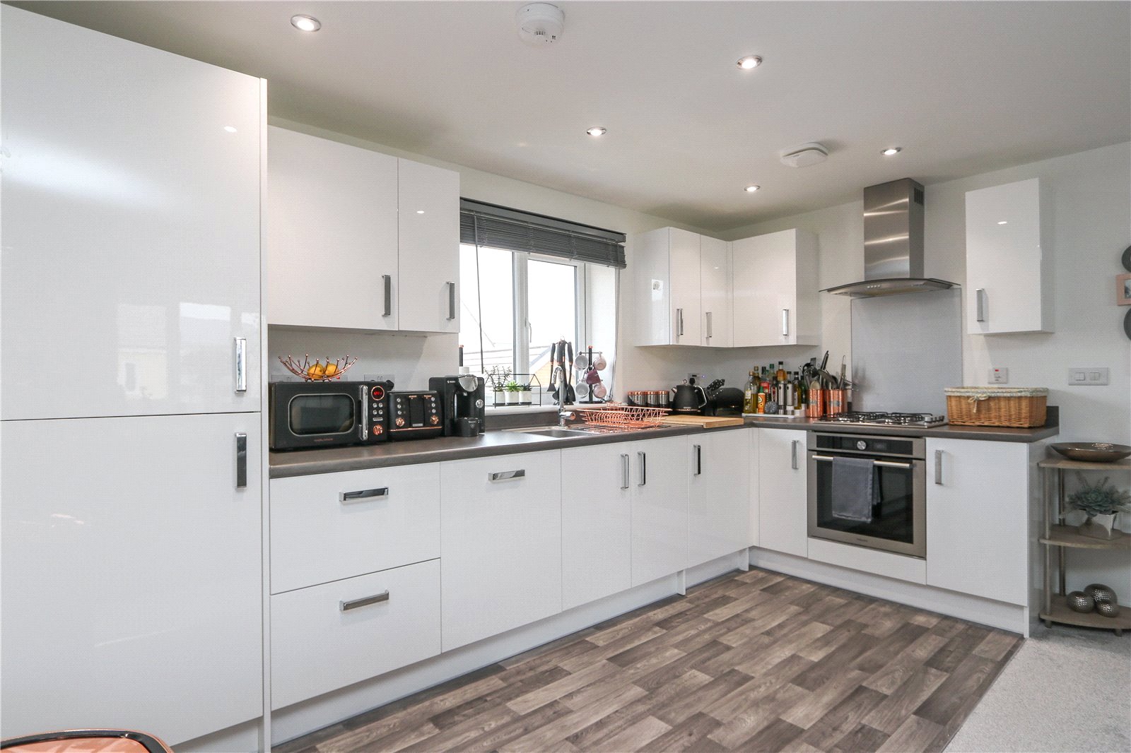 2 bedroom Flat to let in Patchway, Bristol, South Gloucestershire
