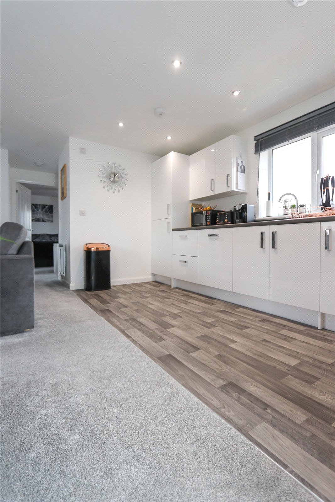 2 bedroom Flat to let in Patchway, Bristol, South Gloucestershire