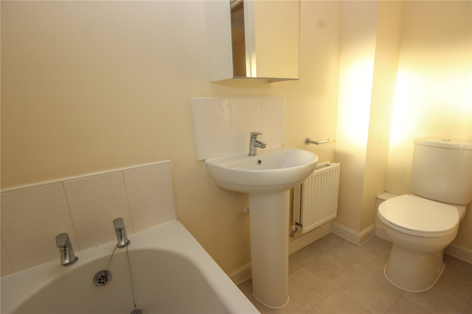 3 bedroom House to let in Patchway, Bristol