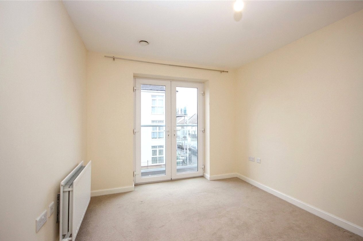 2 bedroom Flat to let in Patchway, Bristol, South Gloucestershire
