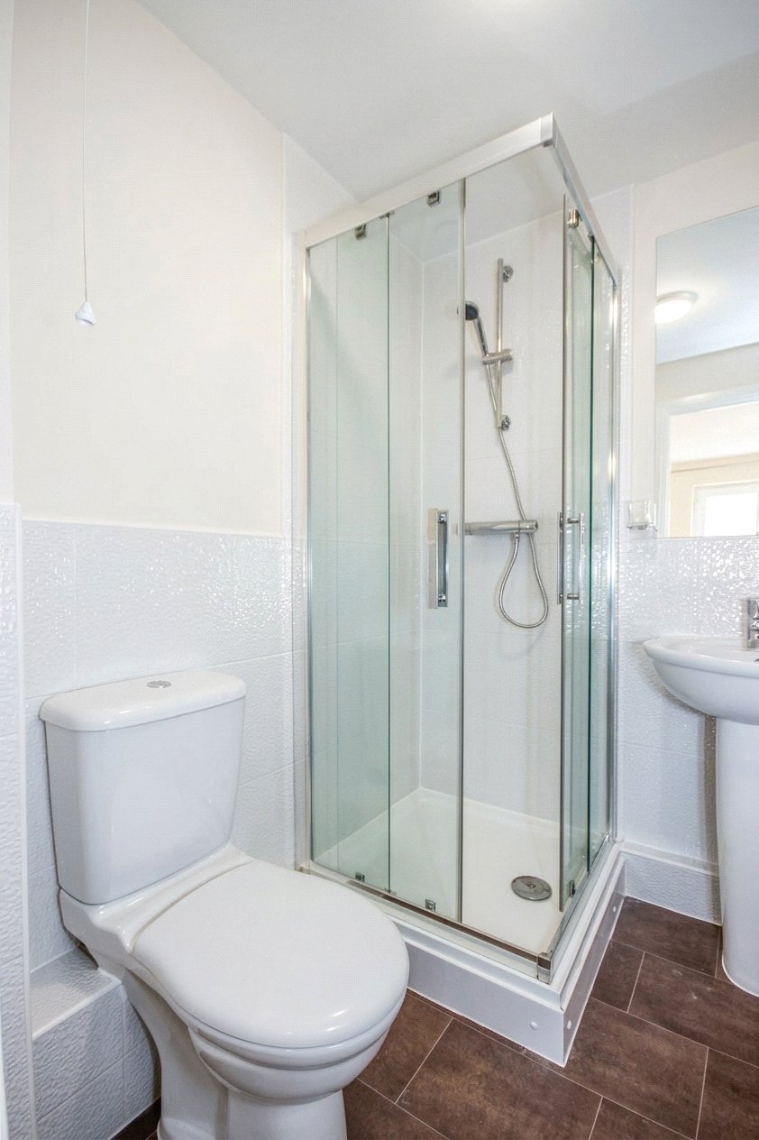 2 bedroom Flat to let in Patchway, Bristol, South Gloucestershire