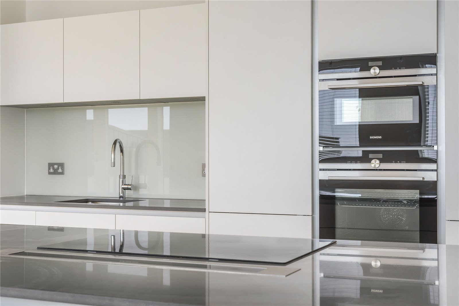 2 bedroom Flat to let in Bath