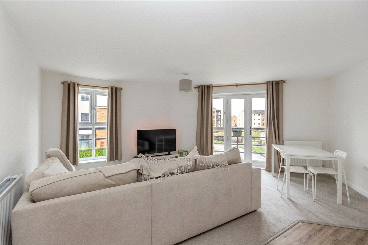 2 bedroom Flat to let in Patchway, Bristol, South Gloucestershire