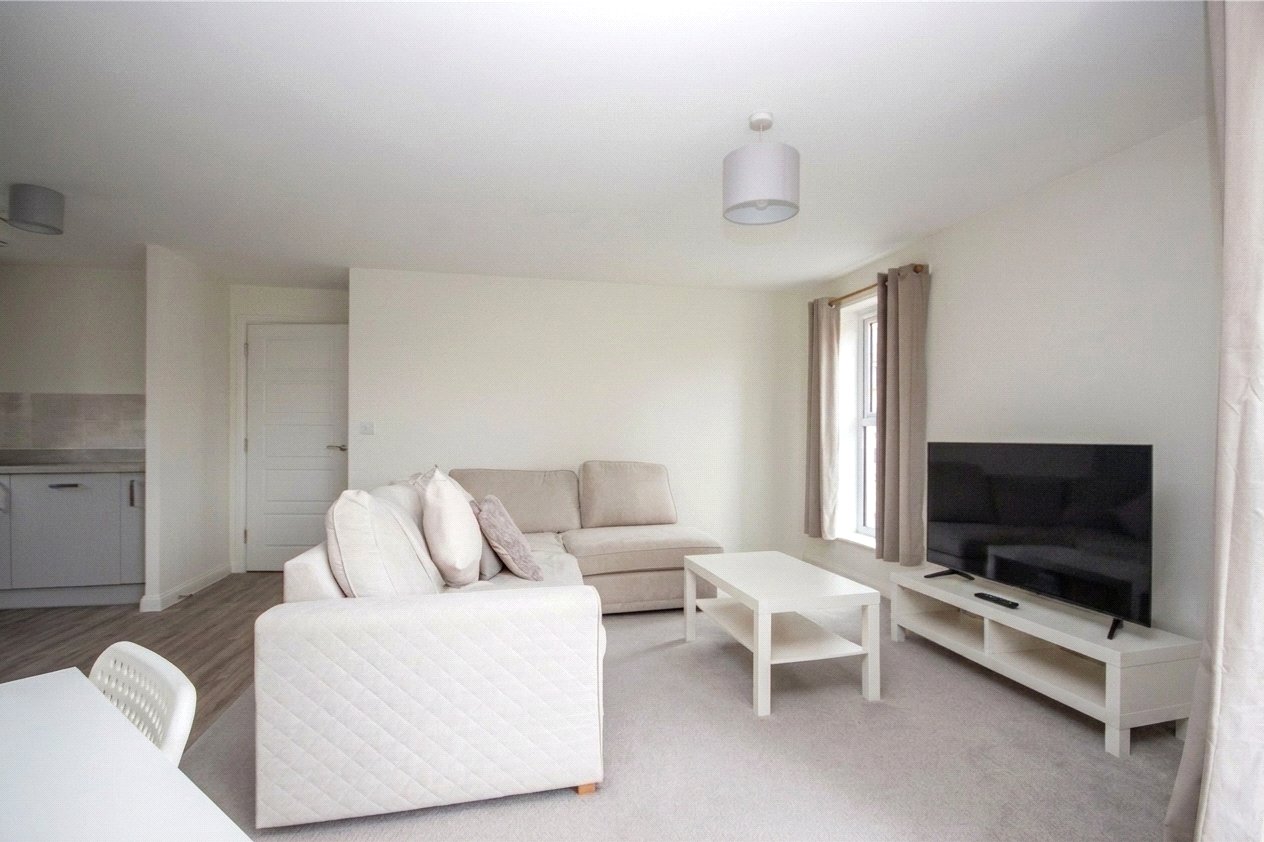 2 bedroom Flat to let in Patchway, Bristol, South Gloucestershire