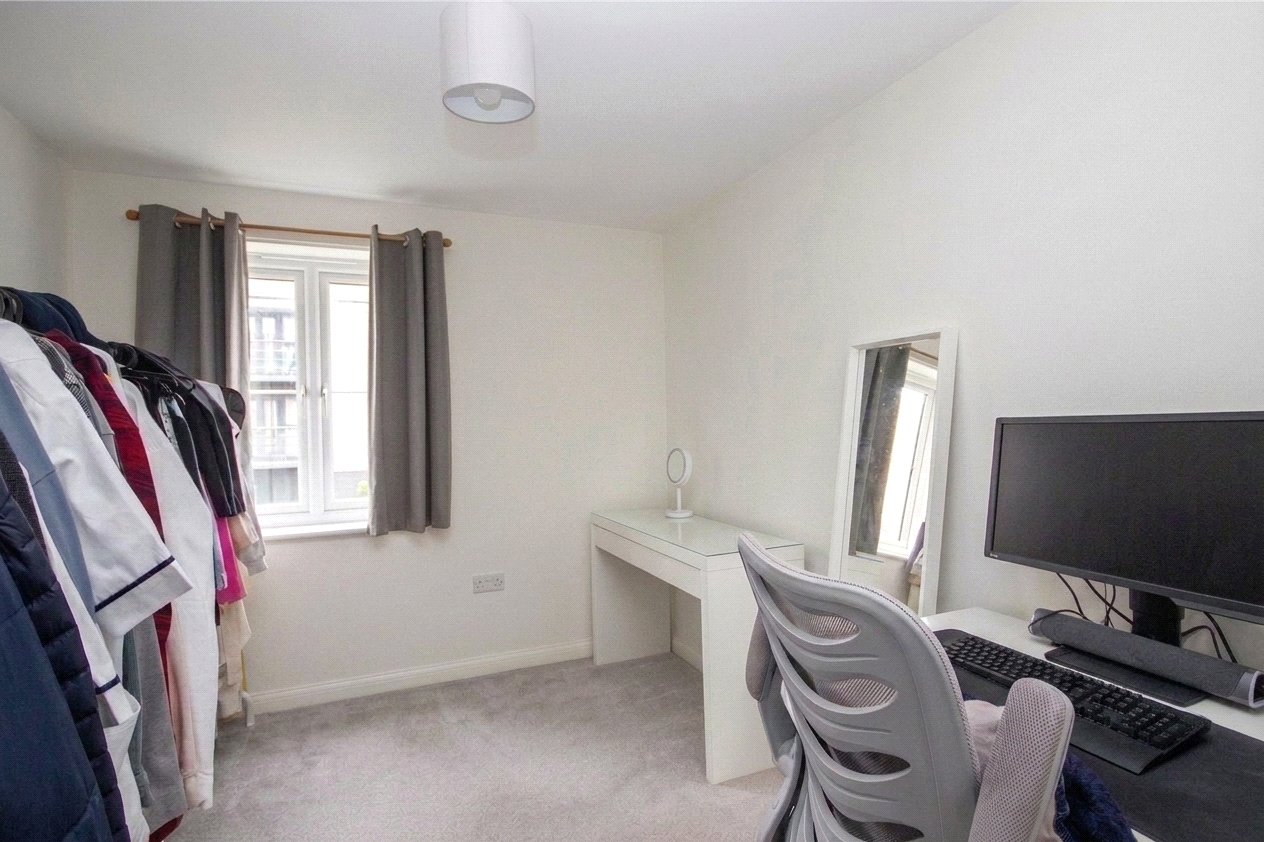 2 bedroom Flat to let in Patchway, Bristol, South Gloucestershire