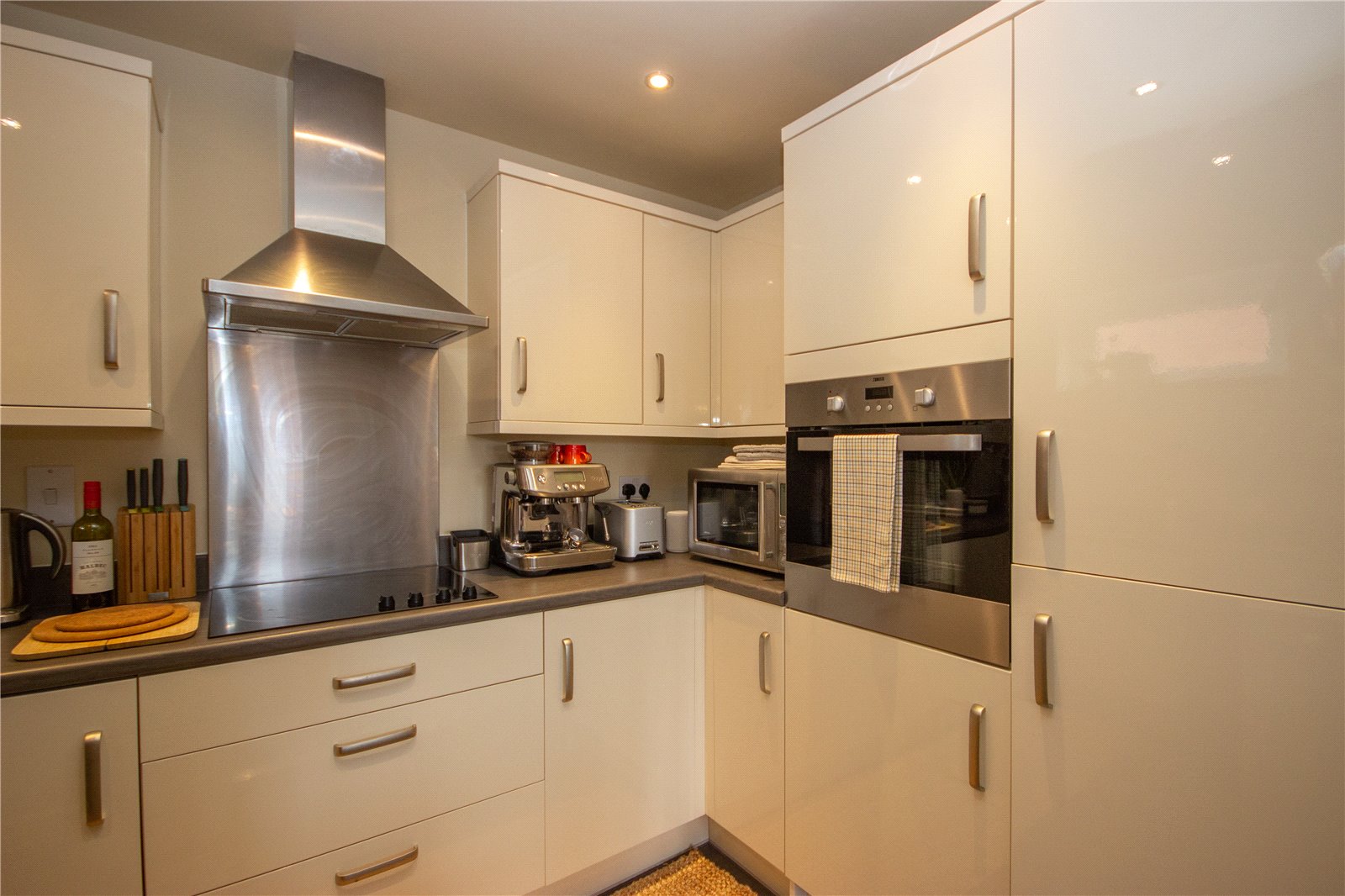 2 bedroom Flat to let in Emersons Green, Bristol, South Gloucestershire