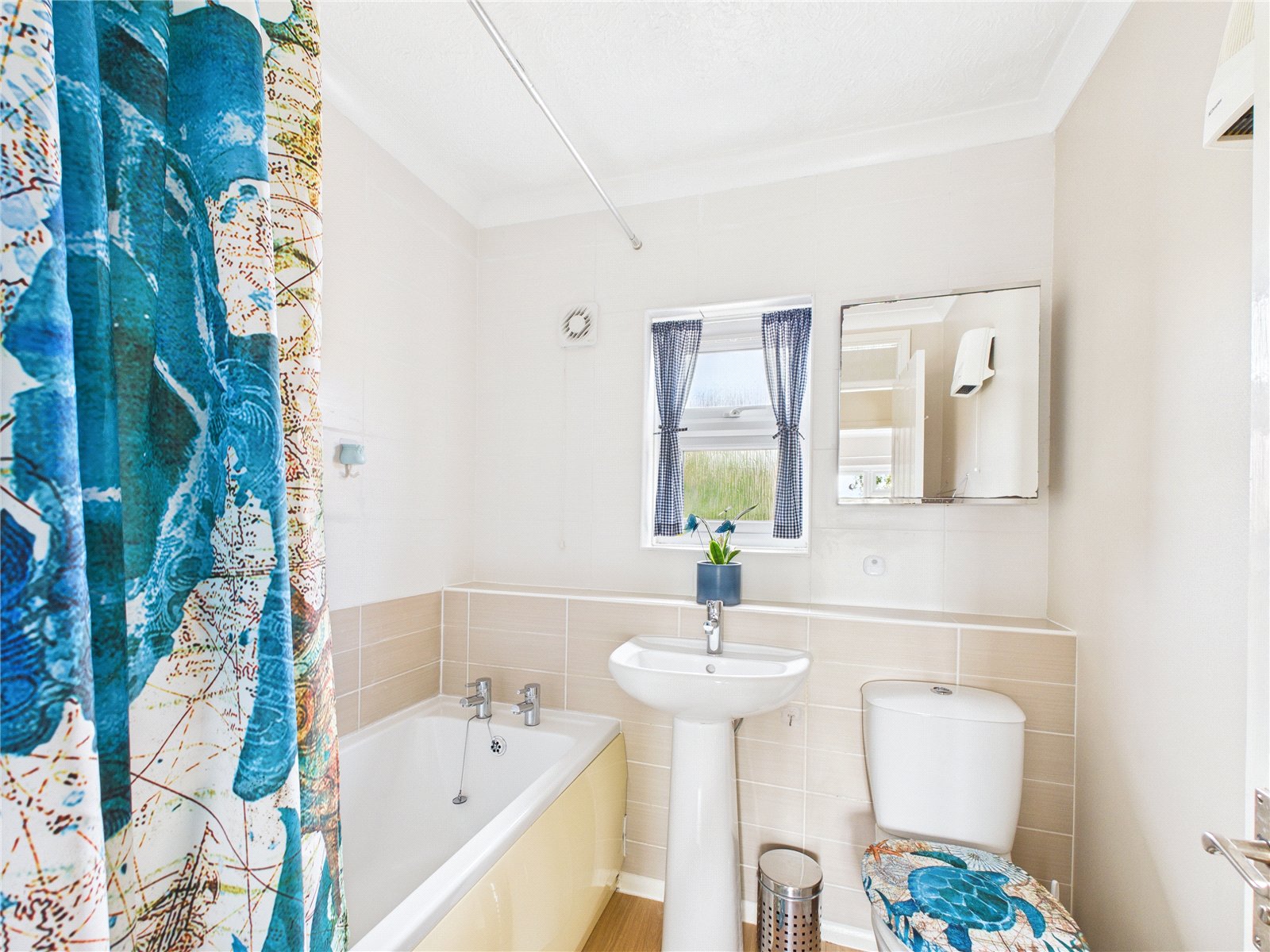 2 bedroom House to let in Bradley Stoke, Bristol, South Gloucestershire