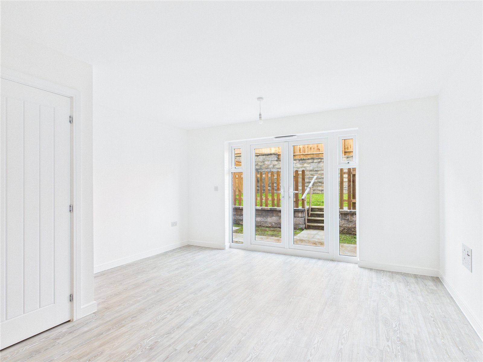 2 bedroom House to let in Bristol, South Gloucestershire