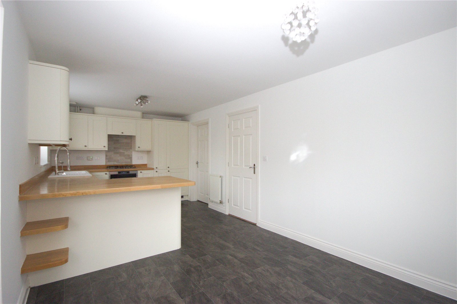 4 bedroom House to let in Quedgeley, Gloucester, Gloucestershire