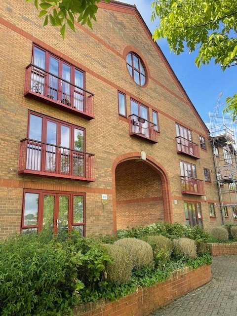 1 bedroom Flat to let in Bristol