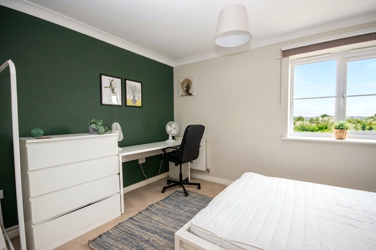 2 bedroom Flat to let in Bristol, South Gloucestershire