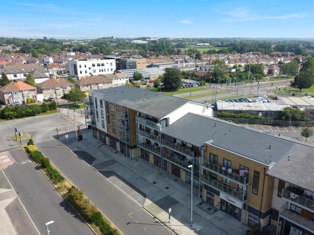 2 bedroom Flat for sale in Patchway, Bristol