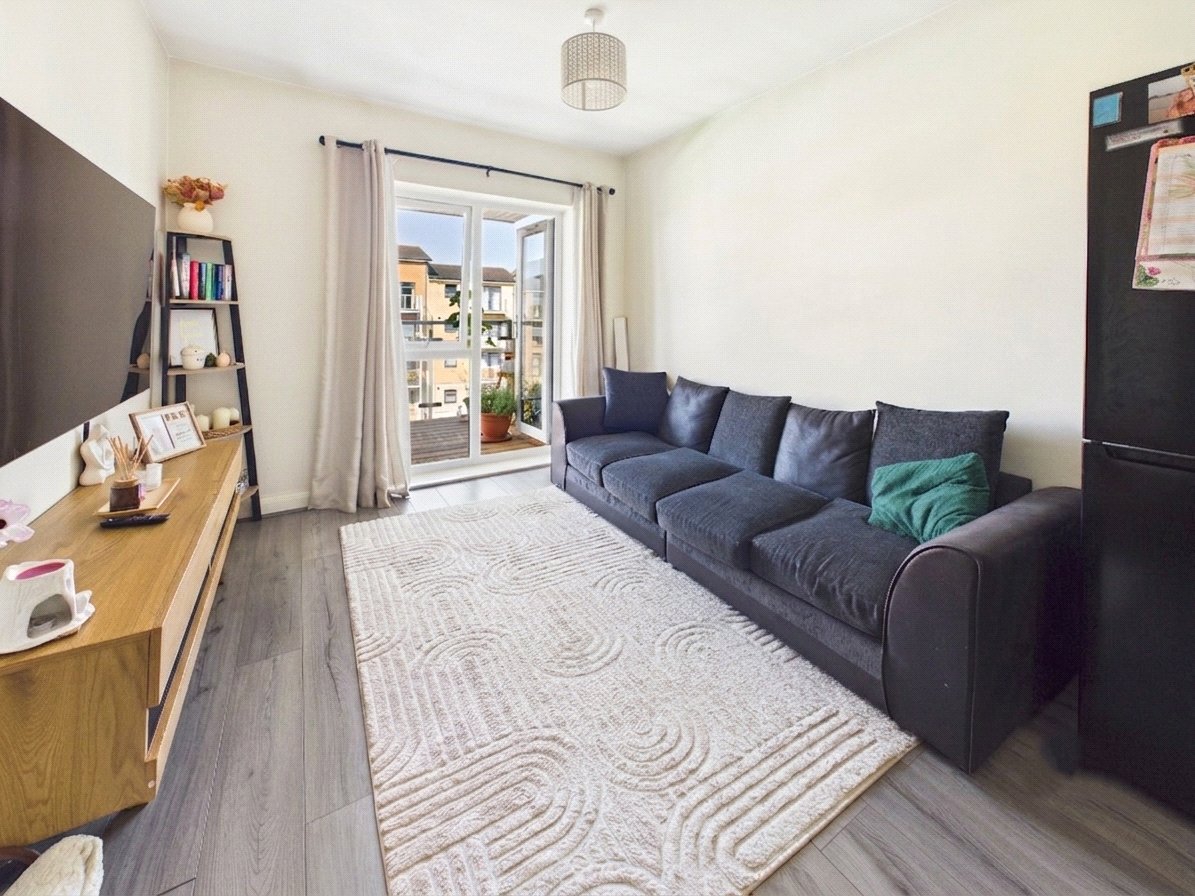 2 bedroom Flat for sale in Patchway, Bristol