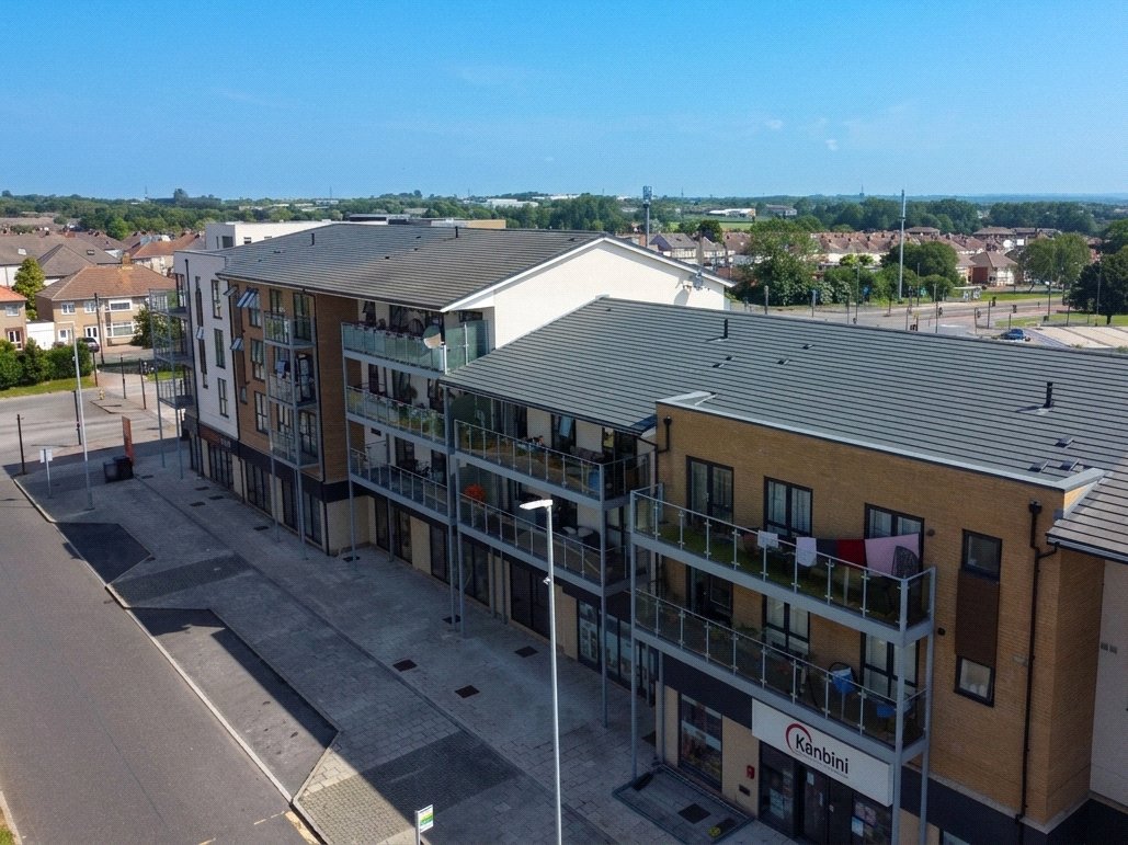 2 bedroom Flat for sale in Patchway, Bristol