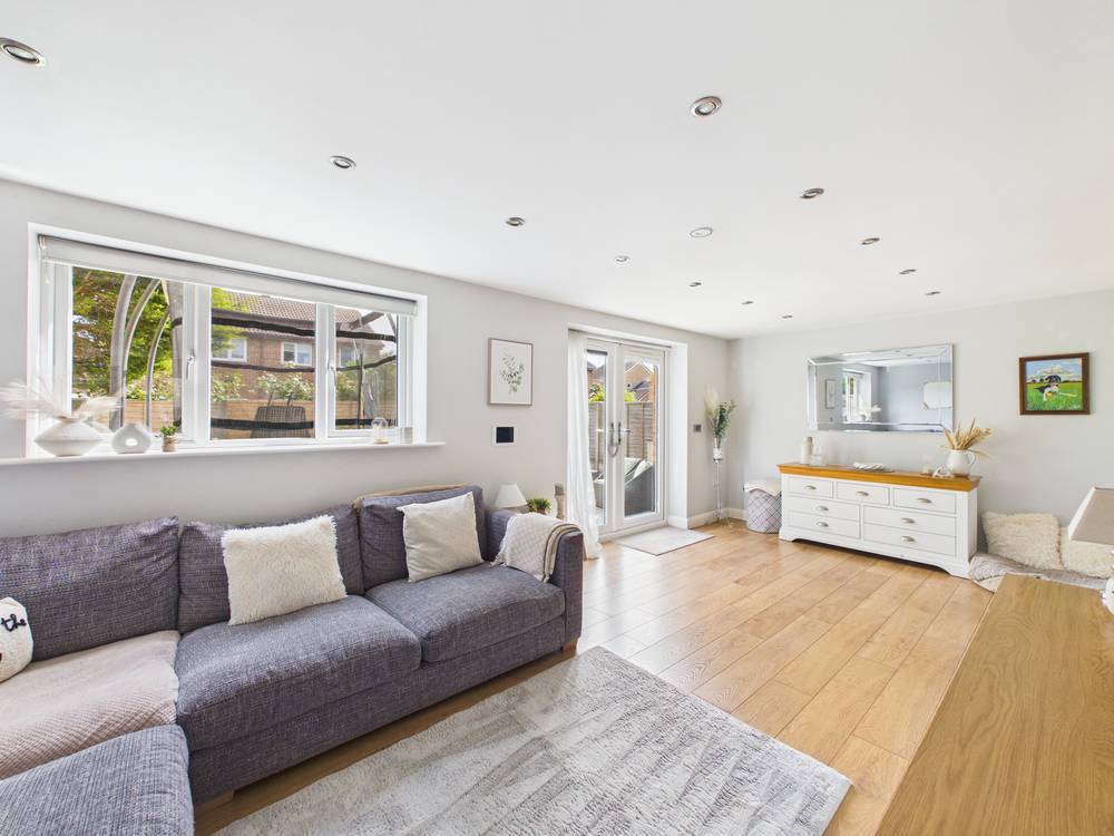 3 bedroom House for sale in Bradley Stoke, Bristol, South Gloucestershire