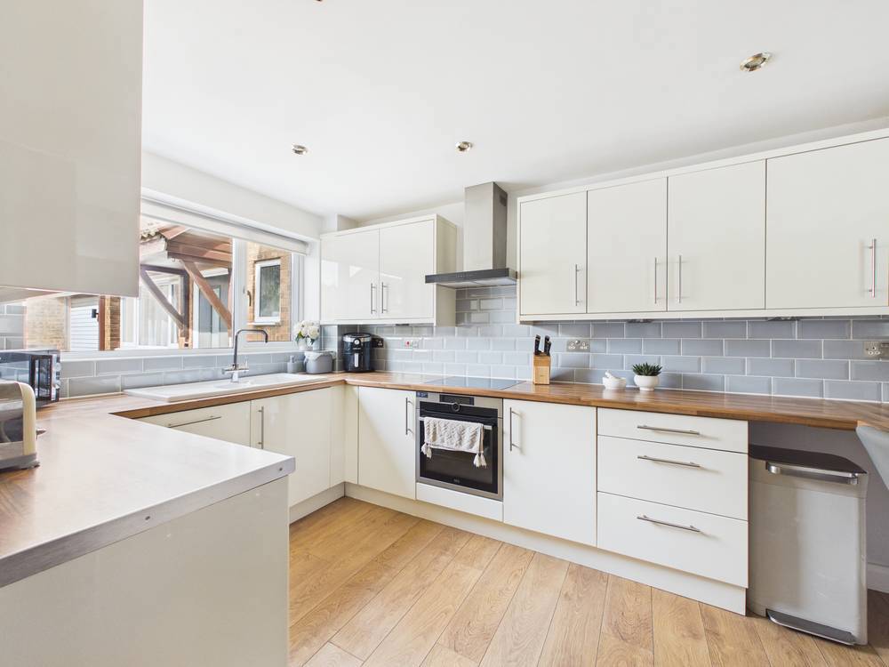 3 bedroom House for sale in Bradley Stoke, Bristol, South Gloucestershire
