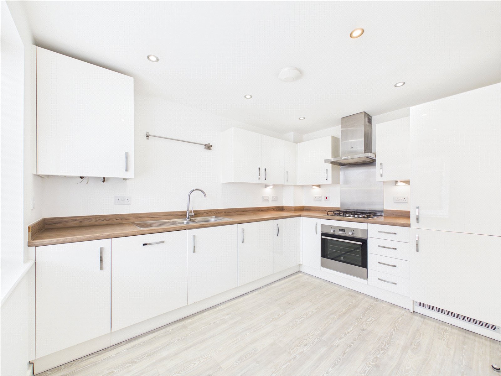 3 bedroom House for sale in Scholars Chase, Bristol