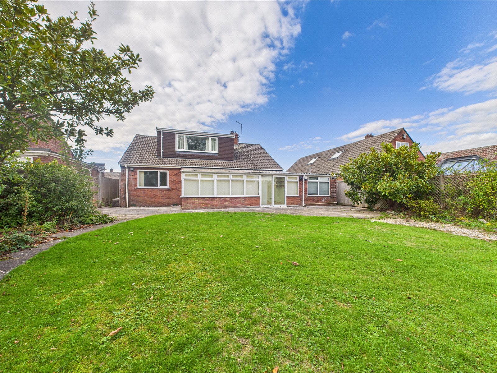 4 bedroom Bungalow for sale in Almondsbury, Bristol
