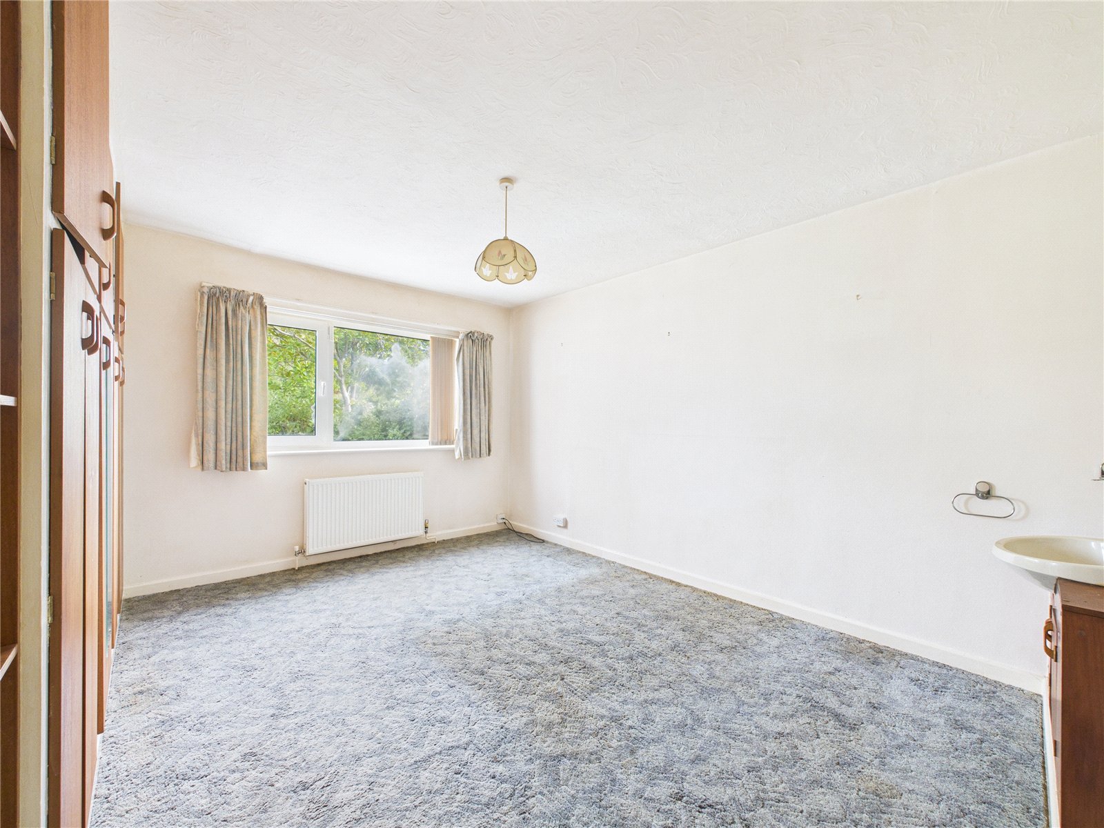 4 bedroom Bungalow for sale in Almondsbury, Bristol