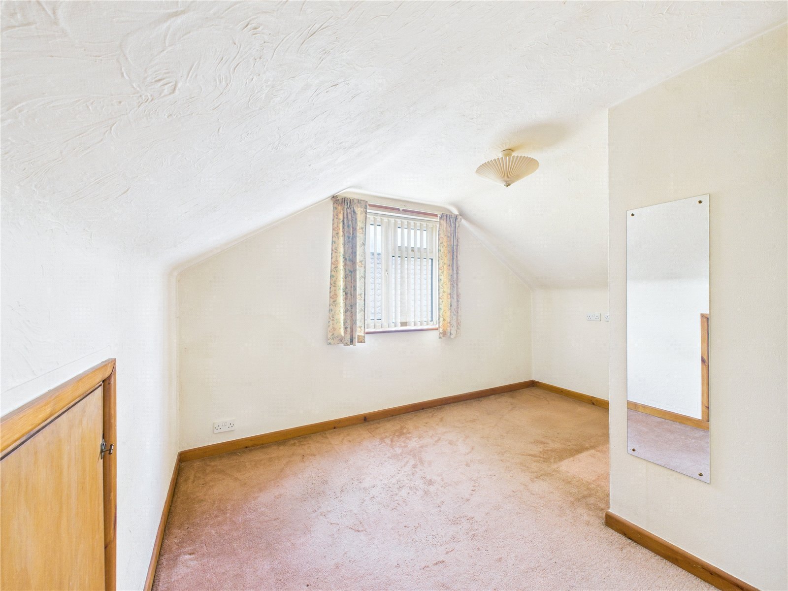 4 bedroom Bungalow for sale in Almondsbury, Bristol