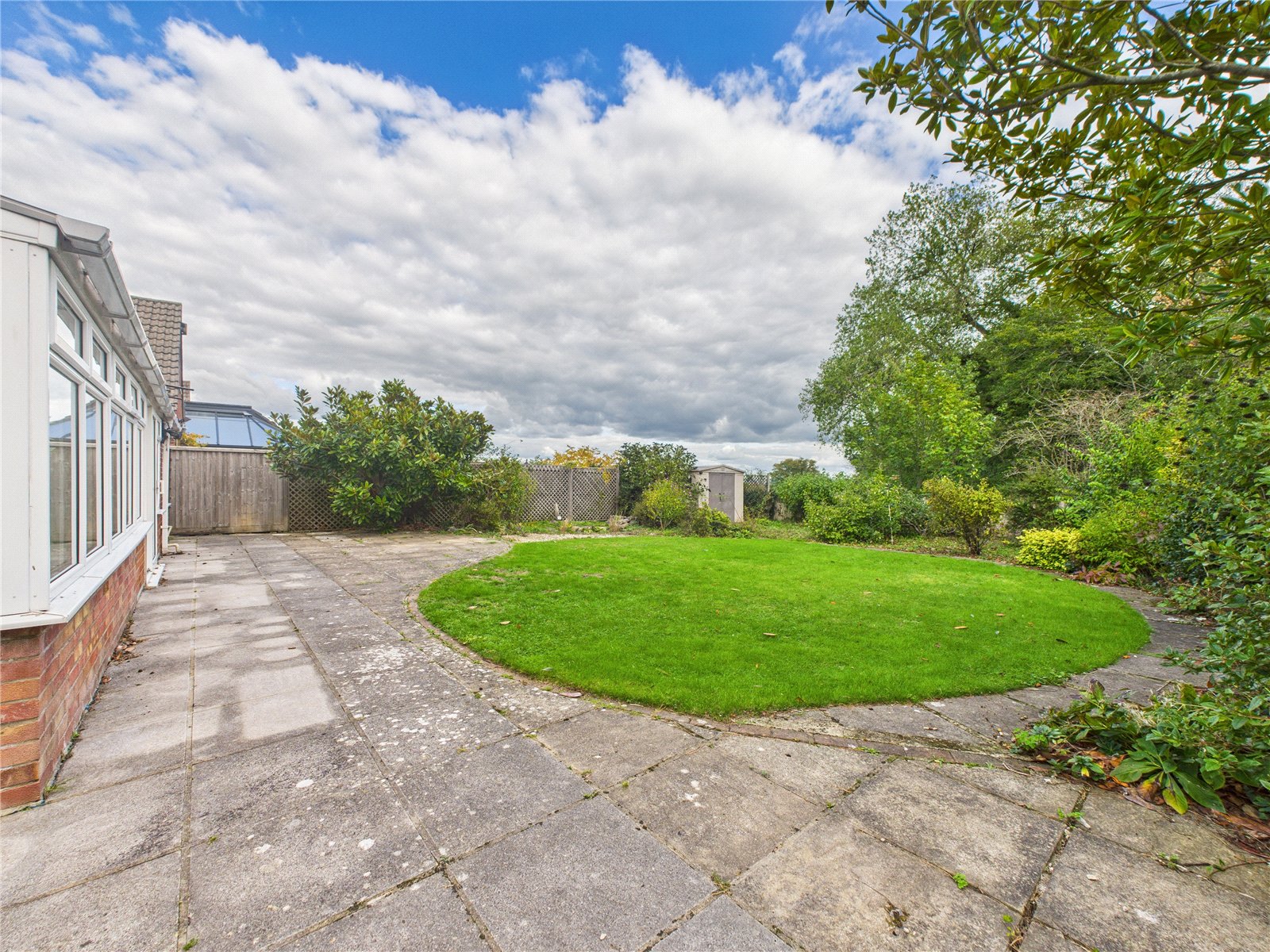 4 bedroom Bungalow for sale in Almondsbury, Bristol