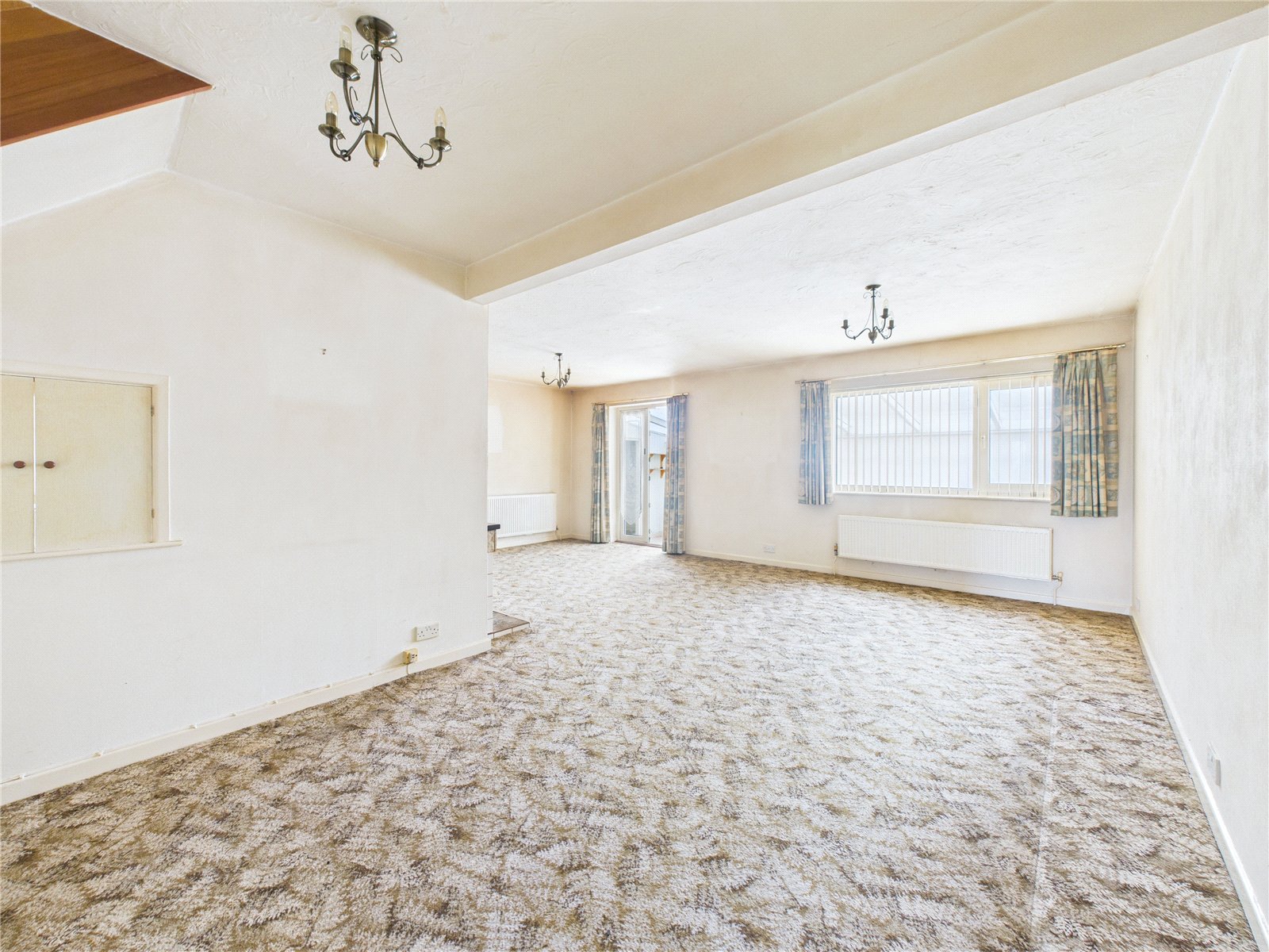 4 bedroom Bungalow for sale in Almondsbury, Bristol