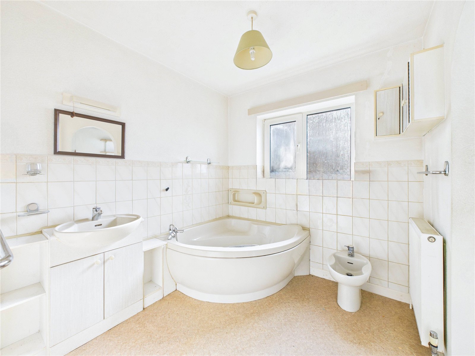4 bedroom Bungalow for sale in Almondsbury, Bristol