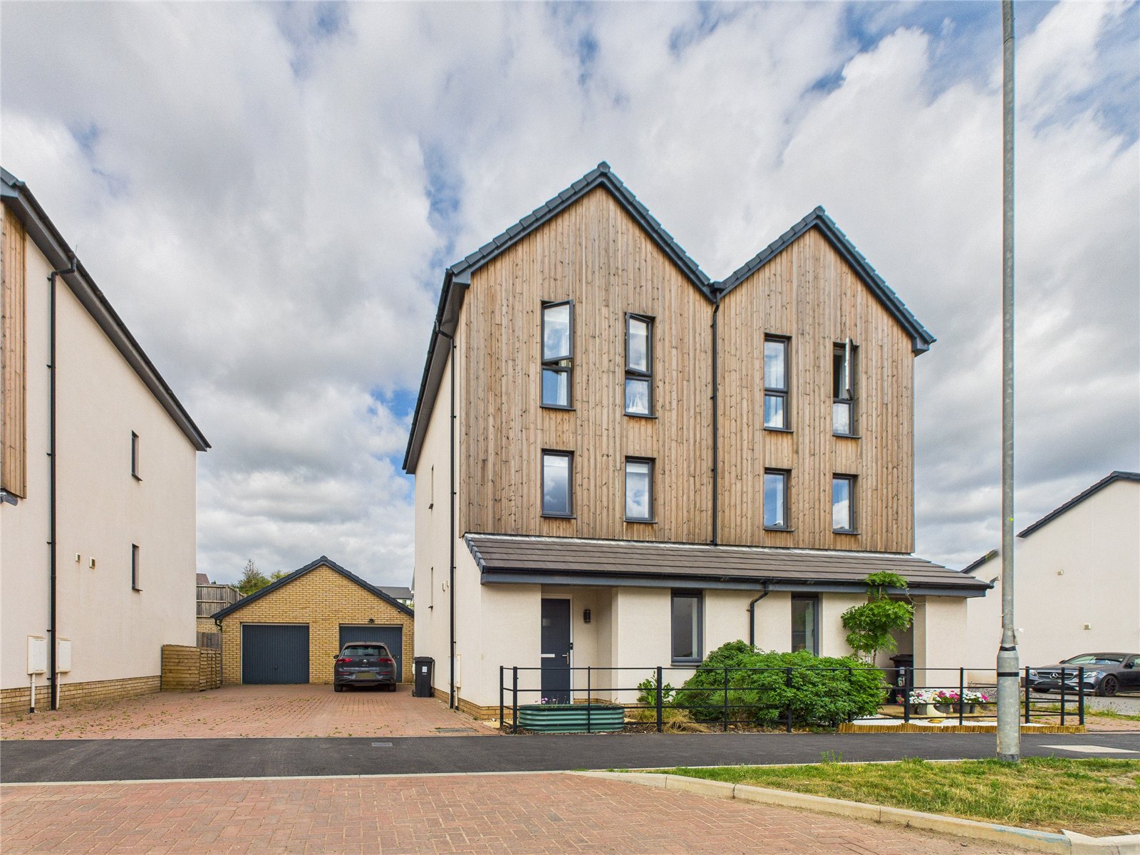 4 bedroom House for sale in Stoke Gifford, Bristol, South Gloucestershire