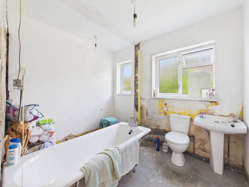 3 bedroom Bungalow for sale in Pilning, Bristol, South Gloucestershire