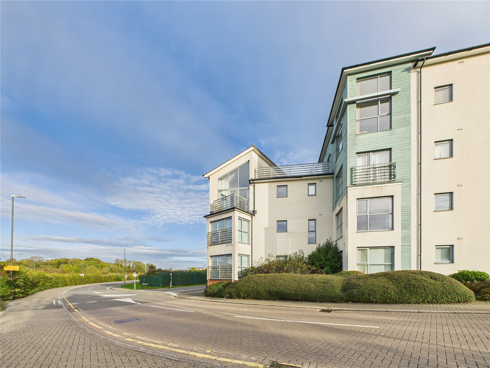 2 bedroom Flat for sale in Cheswick Village, Bristol