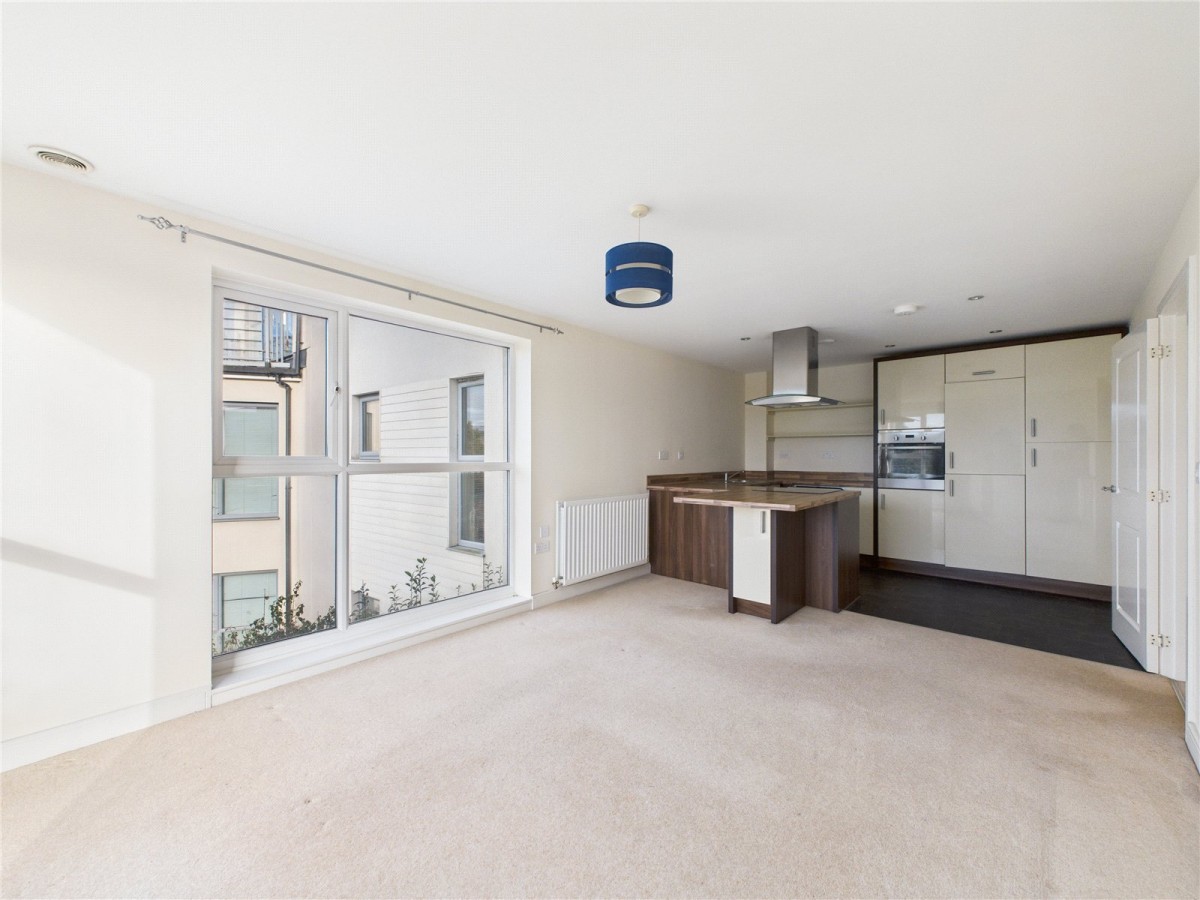 Cheswick Village, Bristol